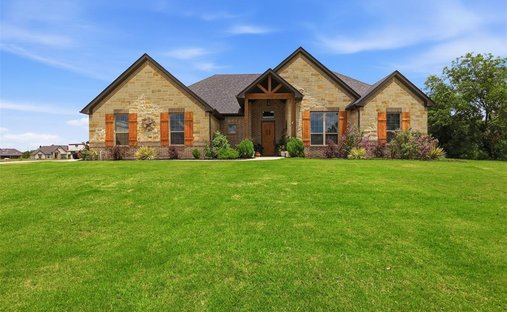 House in Springtown, Texas, United States 1