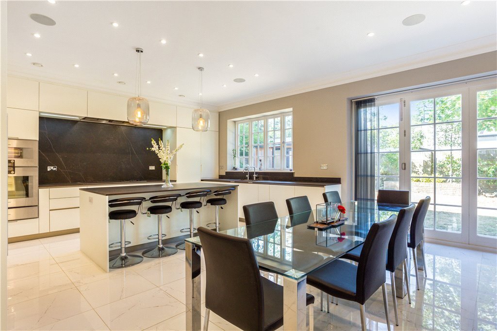 House in Coombe, Royal Borough of Kingston upon Thames, England 2 - 18109812