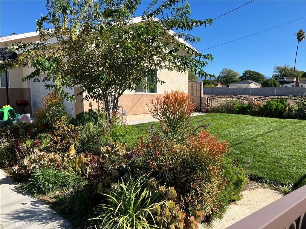 House in Fontana, California, United States 2 - 17265125