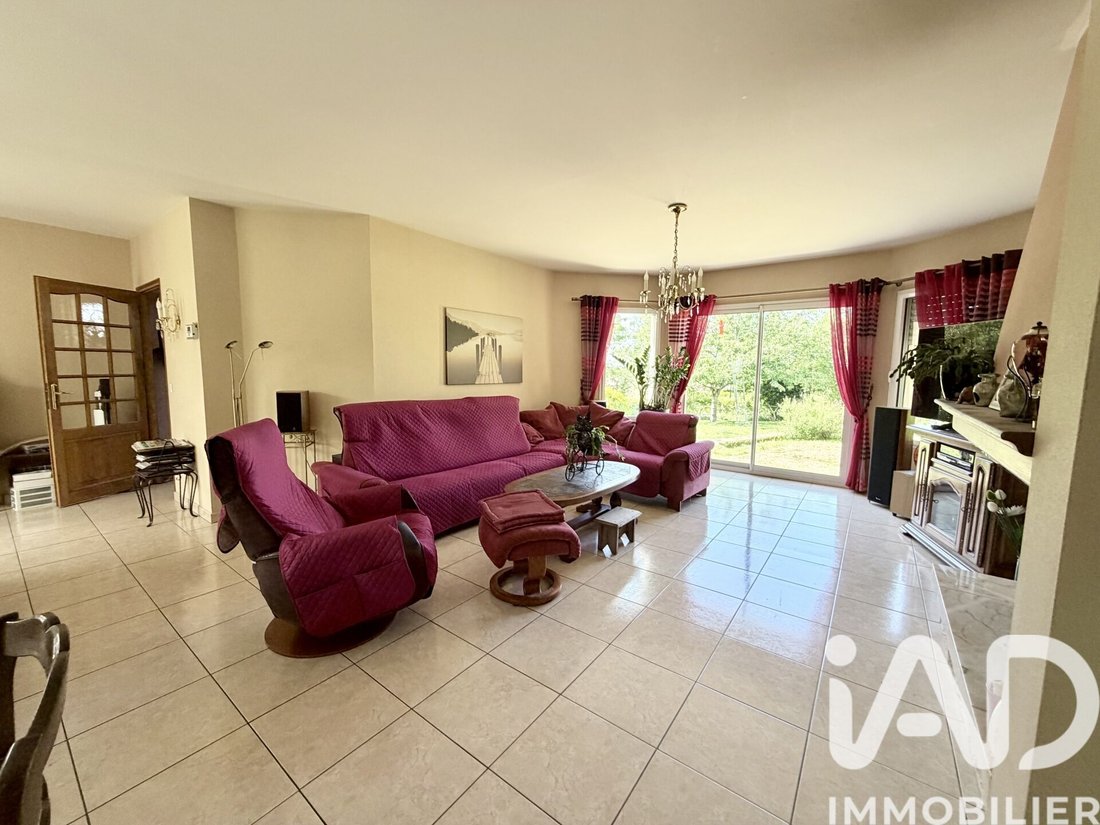 House in Etiolles, Ile-de-France, France 2 - 17462371