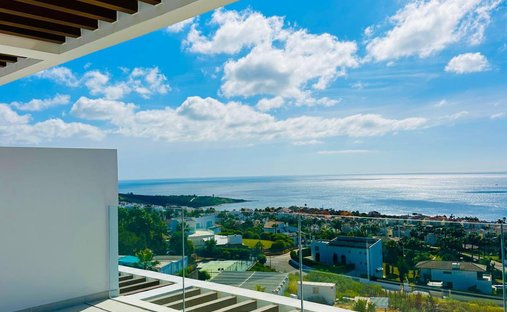 Apartment in La Alcaidesa, San Roque, Andalusia 1