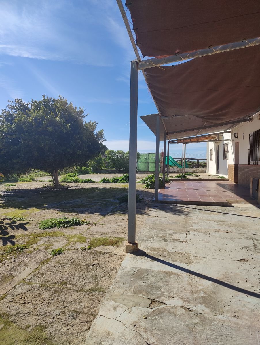 Finca in Chipiona, Andalusia, Spain 4 - 18109716