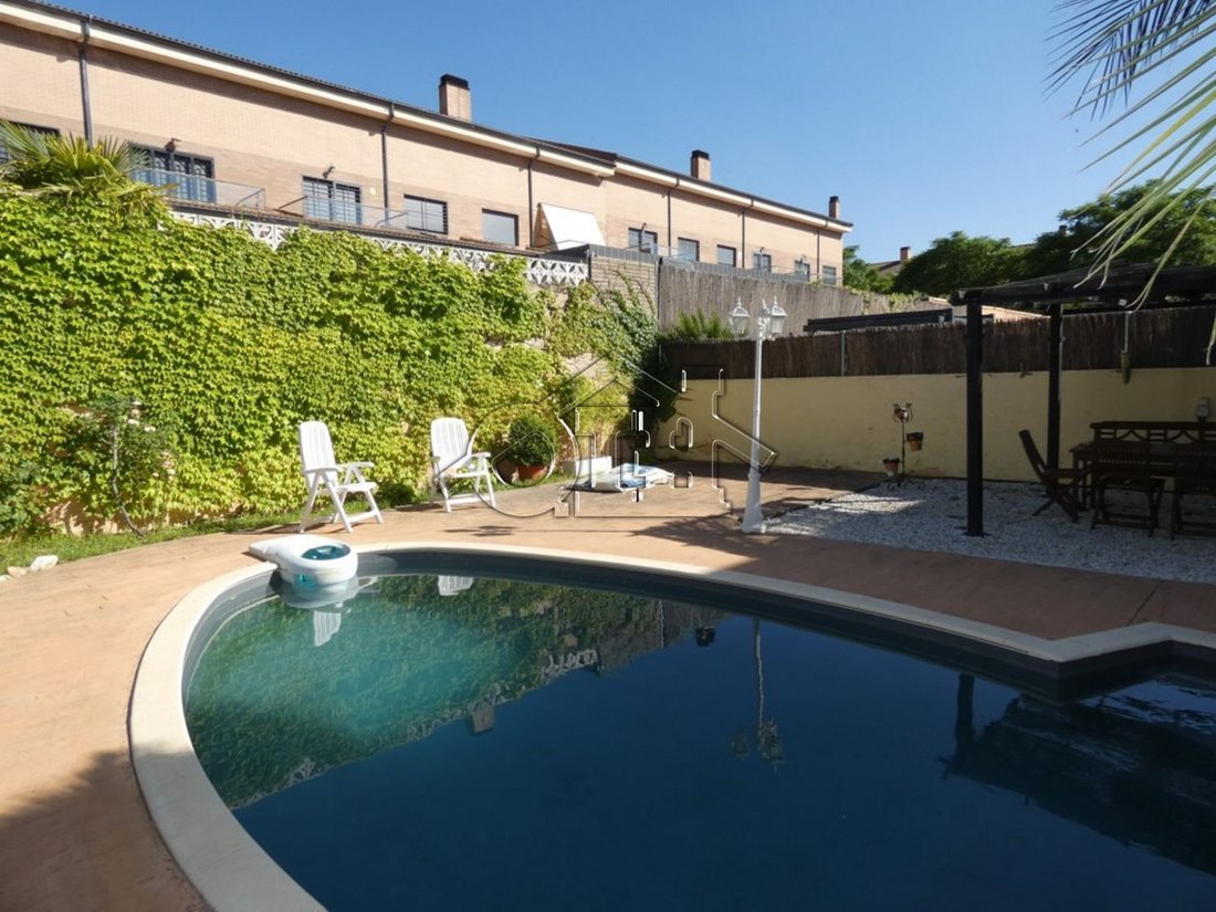 Chalet in Guadalajara, Castile-La Mancha, Spain 1 - 18109720