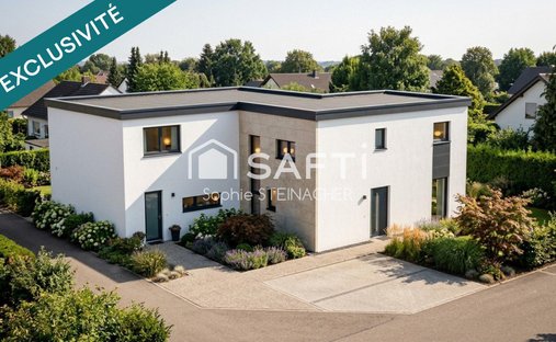 Land in Chatou, Ile-de-France, France 1