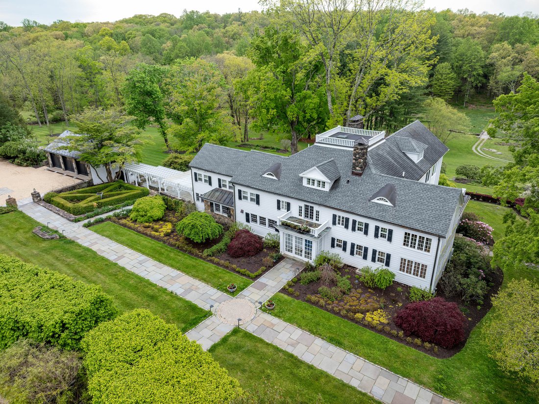 House in Danbury, Connecticut, United States 4 - 18094000