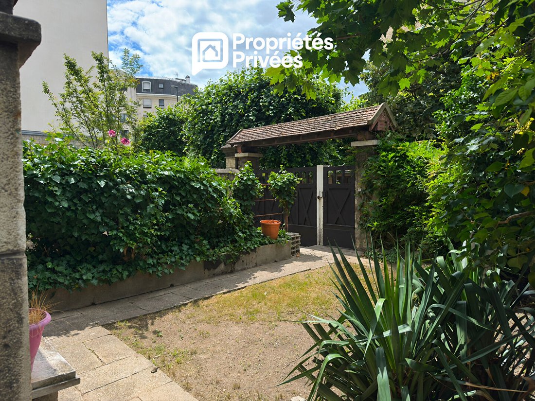 Villa in Plaisance, La Garenne-Colombes, France 1 - 18109402