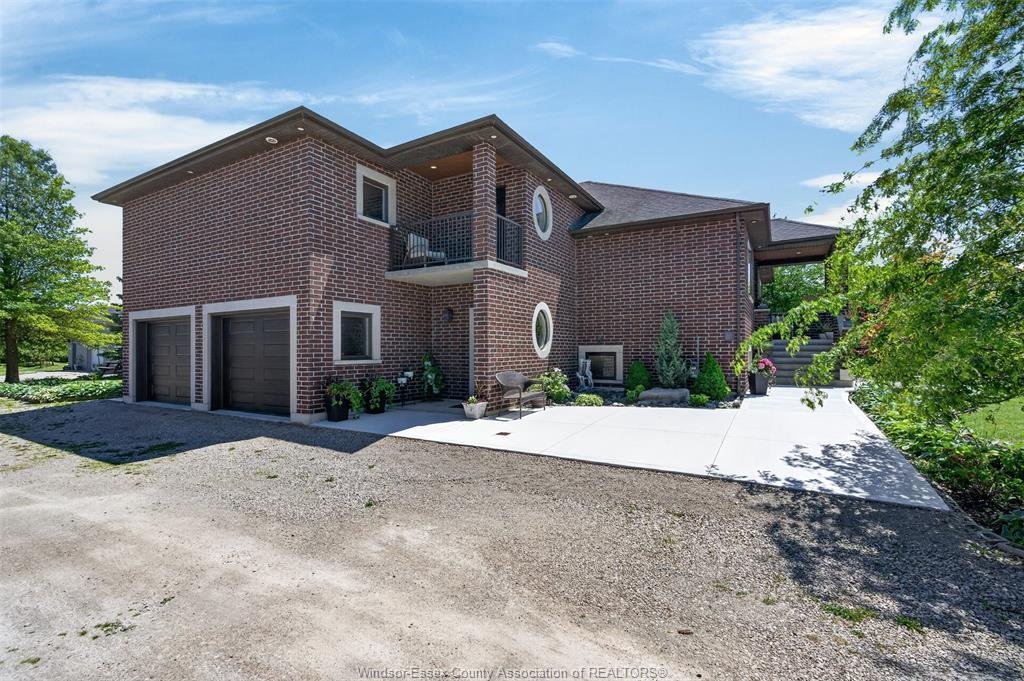 House in Windsor, Ontario, Canada 3 - 18110466