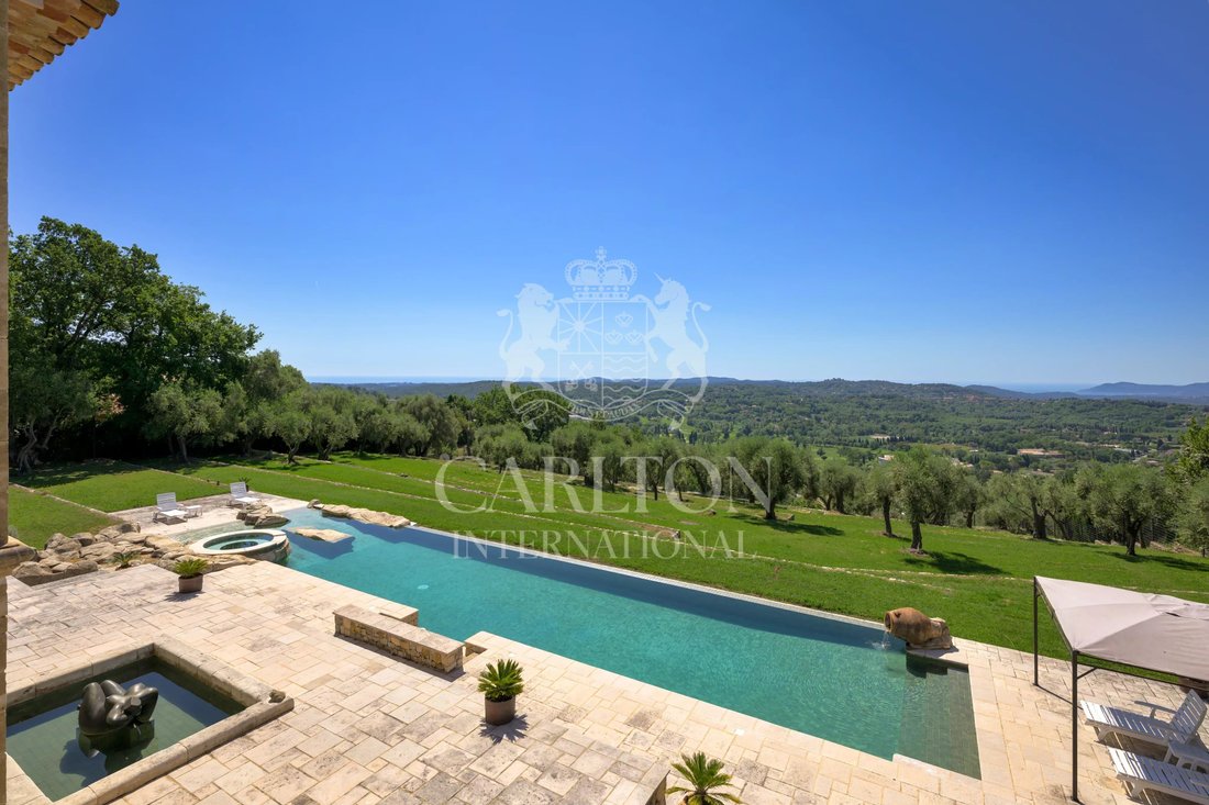 Estate in Châteauneuf-Grasse, Provence-Alpes-Côte d'Azur, France 4 - 17283499