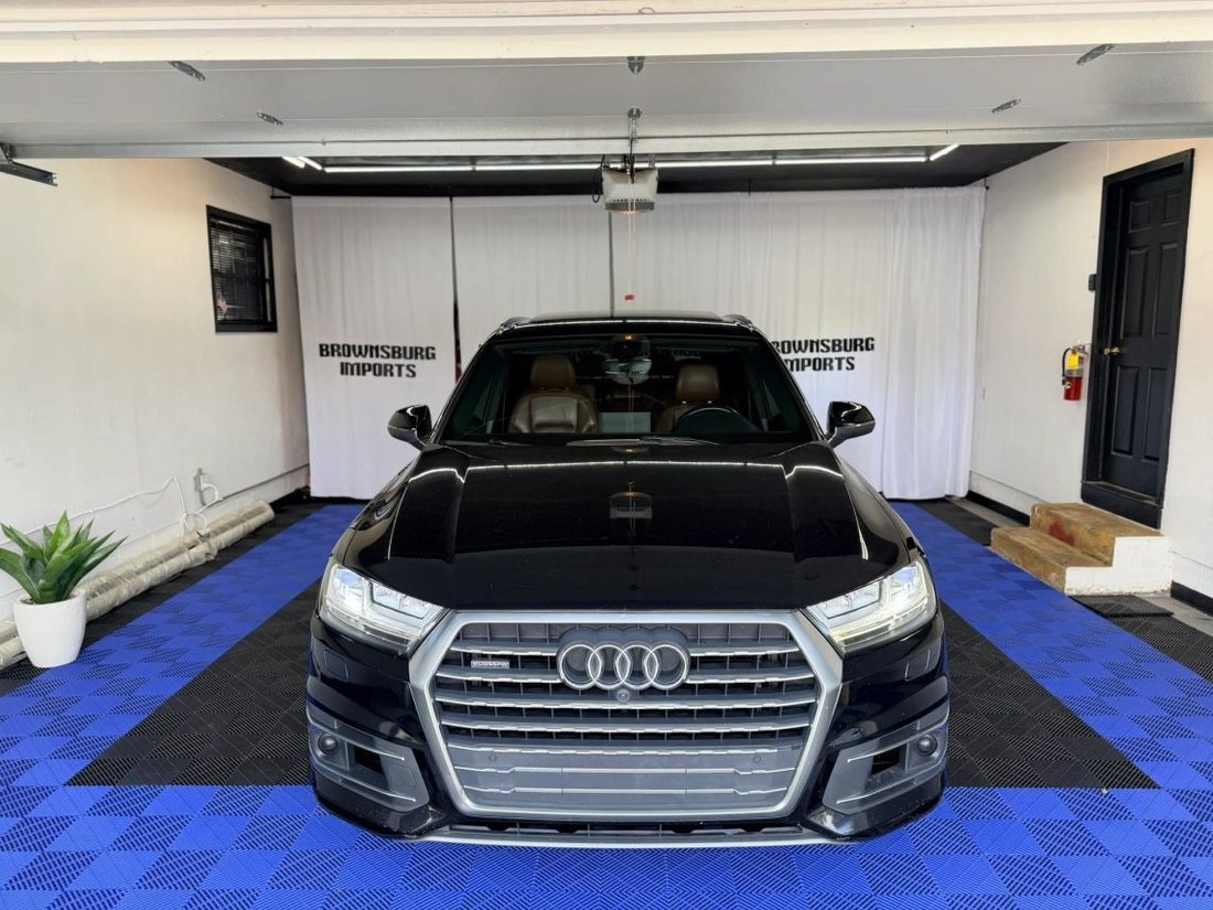 Suv in Indianapolis, IN, United States 2 - 18111730