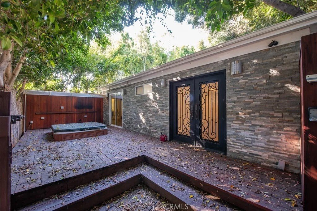 Los Angeles, California, United States 2 - 17523876