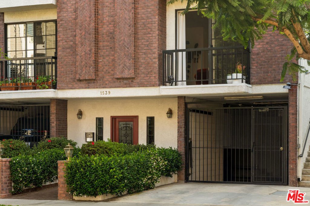 Condo in Los Angeles, California, United States 4 - 18112649