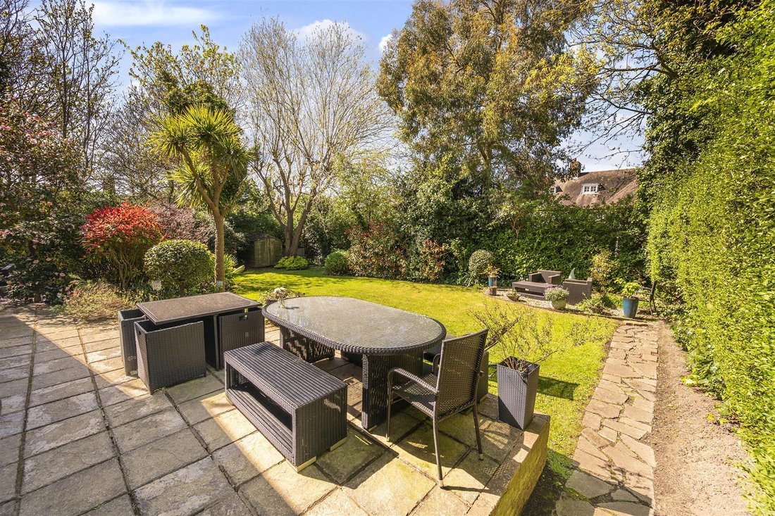 House in Temple Fortune, Barnet, England 2 - 18112517