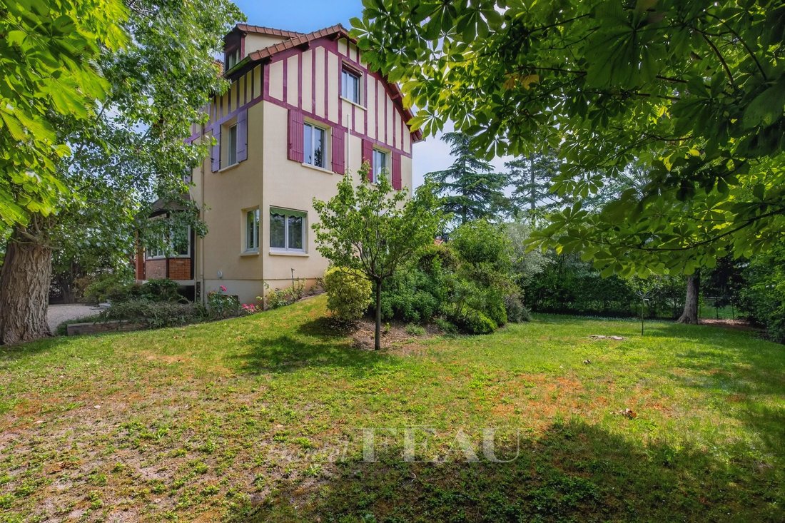 House in Bord de Seine-Closeaux, Rueil-Malmaison, France 1 - 18111528