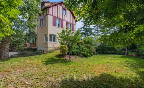 Maison à Bord de Seine-Closeaux, Rueil-Malmaison, France 1