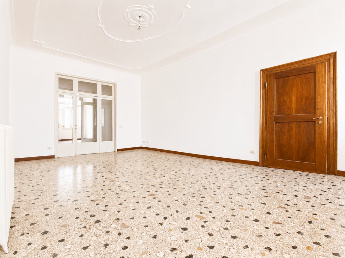 Apartment in Center, Vicenza, Veneto 5 - 18115056