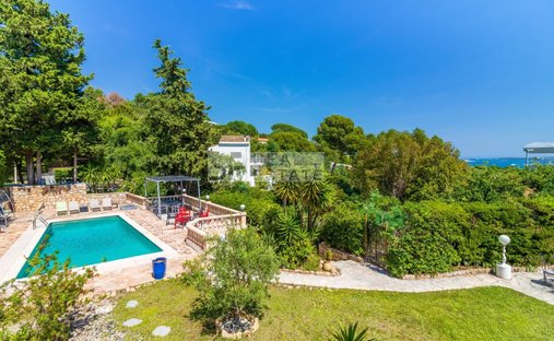 Villa in Cannes, Provence-Alpes-Côte d'Azur, France 1