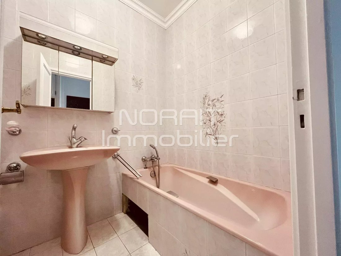 Apartment in Le Port, Nice, France 4 - 18111534
