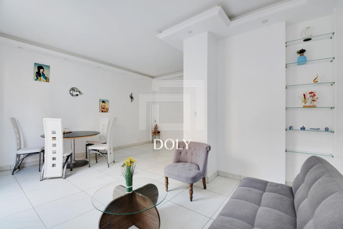 Apartment in Epinettes, Issy-les-Moulineaux, France 2 - 18111363