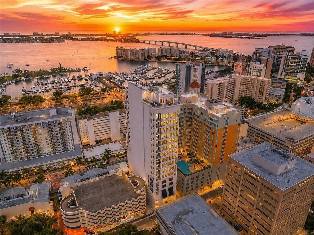 Condo in Sarasota, Florida, United States 1 - 18085082