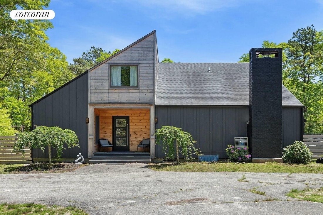 House in Westhampton, New York, United States 1 - 18112174