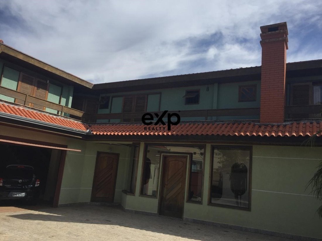 House in Curitiba, State of Paraná, Brazil 5 - 18114256