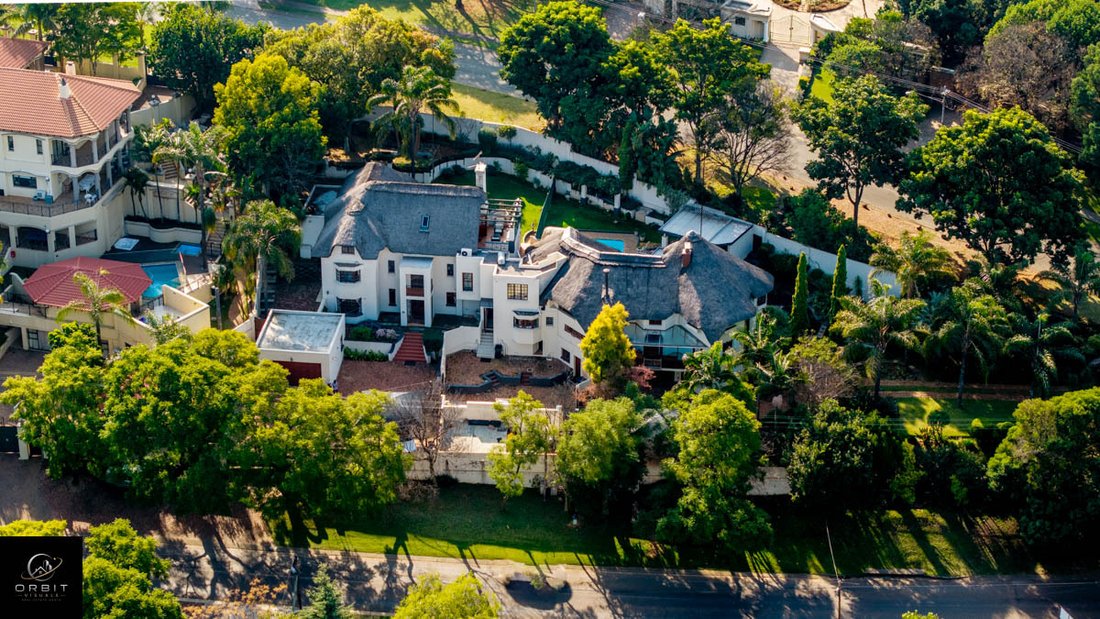 Haus in Waterkloof, Gauteng, Südafrika 1 - 18111796