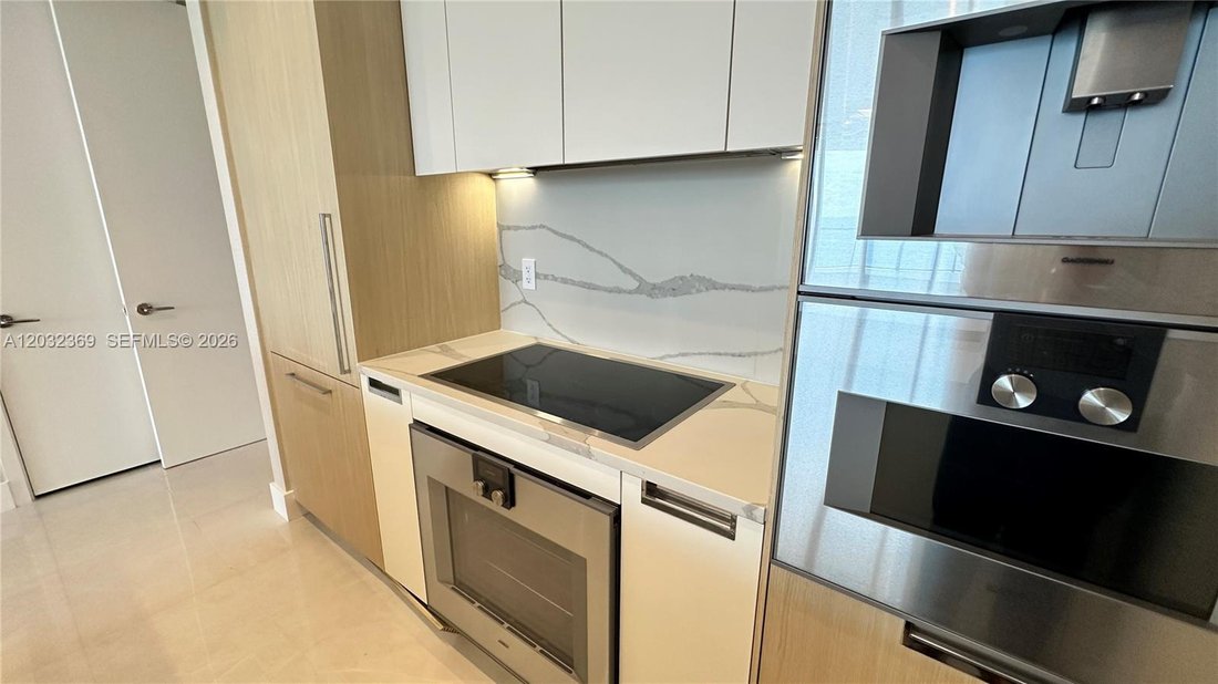 Condo in Sunny Isles Beach, Florida, United States 5 - 18113058