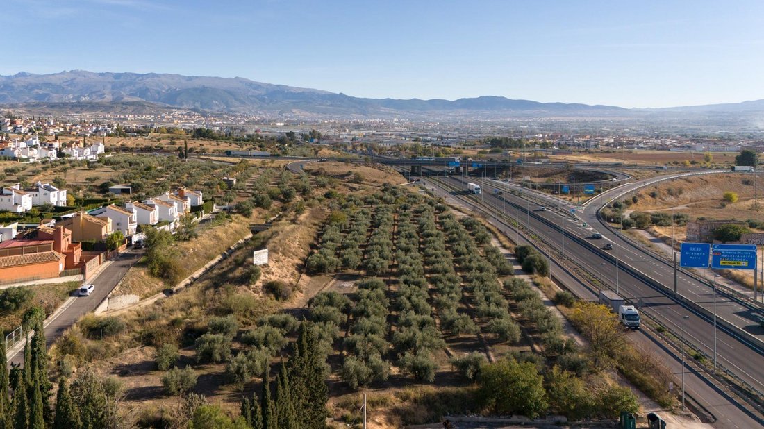 Albolote, Andalusia, Spain 5 - 18112880