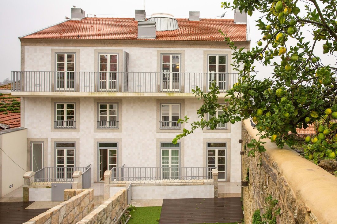 Apartment in Santa Marinha e Sao Pedro da Afurada, Porto District, Portugal 1 - 18111076