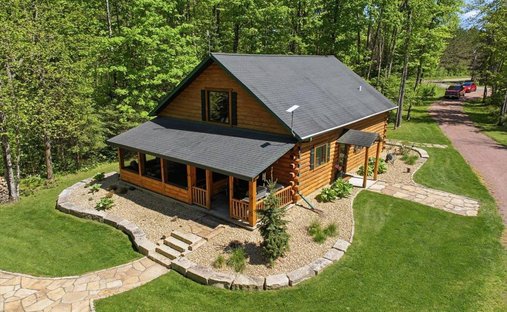 House in Harrison, Wisconsin, United States 1