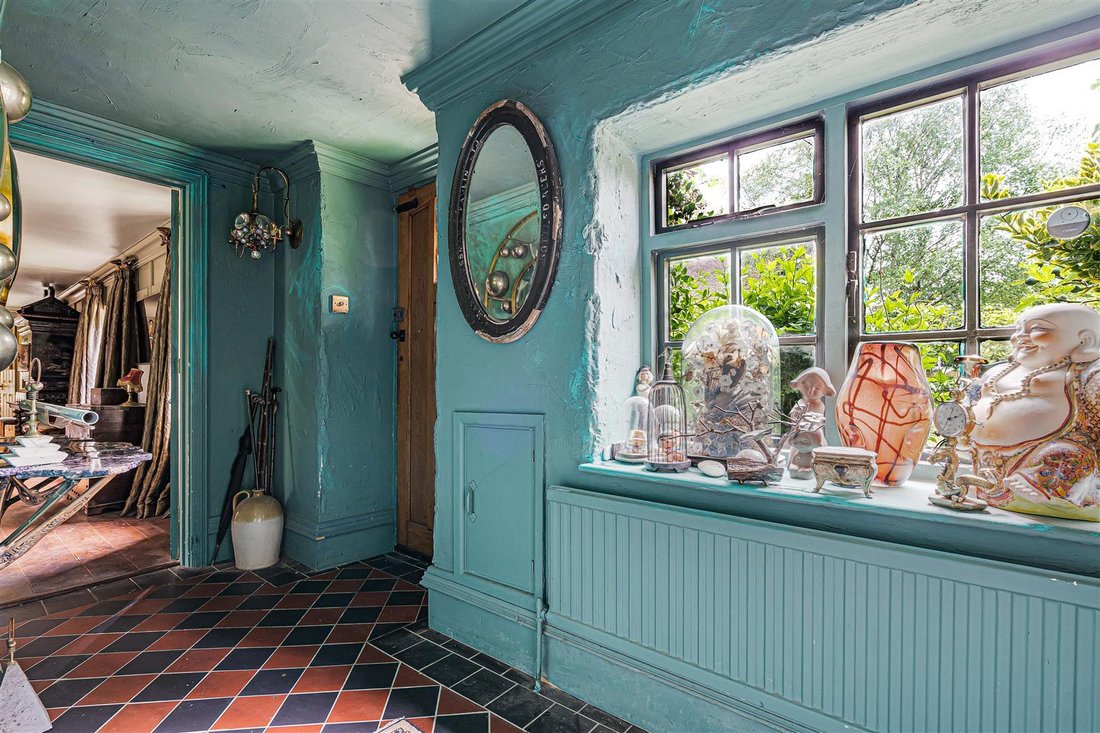 House in Royston, England 2 - 18112527