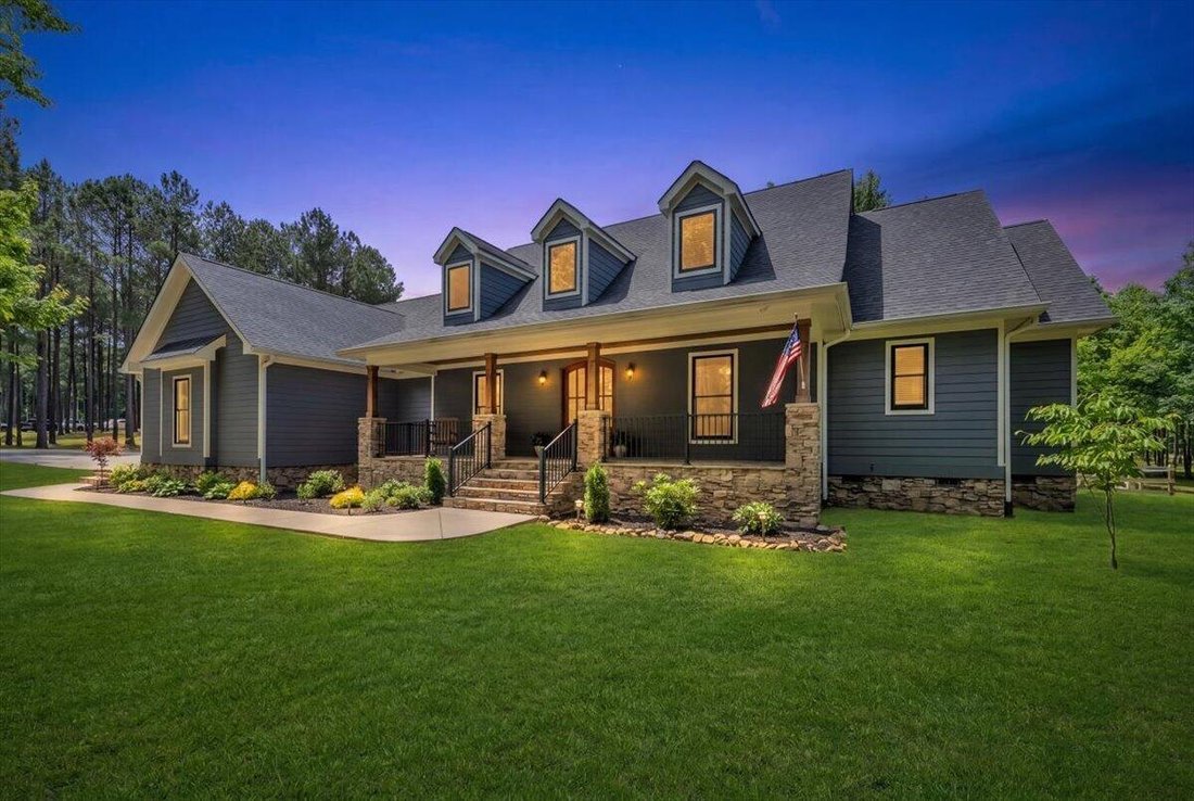 House in South Pittsburg, Tennessee, United States 1 - 18112709