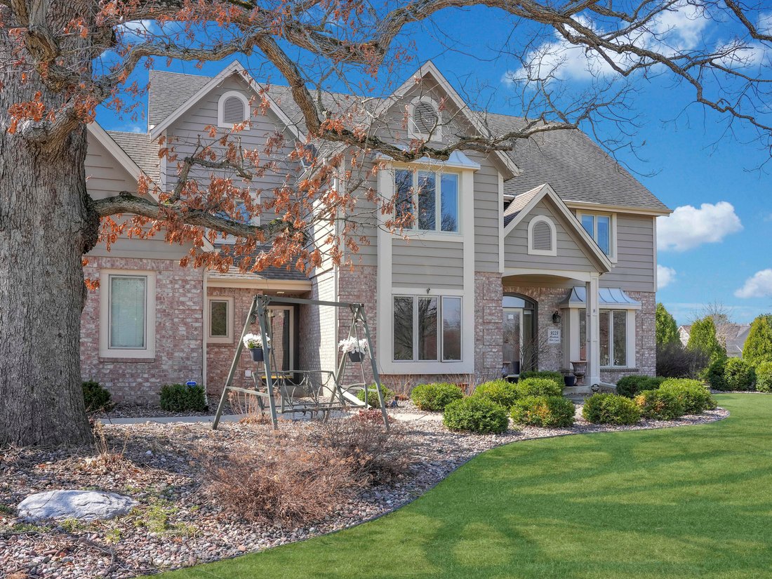 House in Franklin, Wisconsin, United States 1 - 18112981