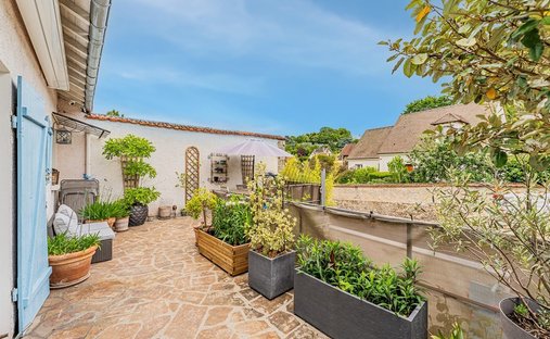 House in Marly-le-Roi, Ile-de-France, France 1