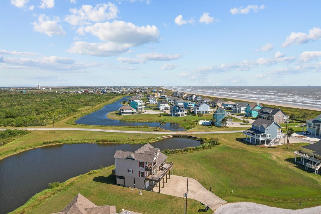 House in Bolivar Peninsula, Texas, United States 4 - 18113719