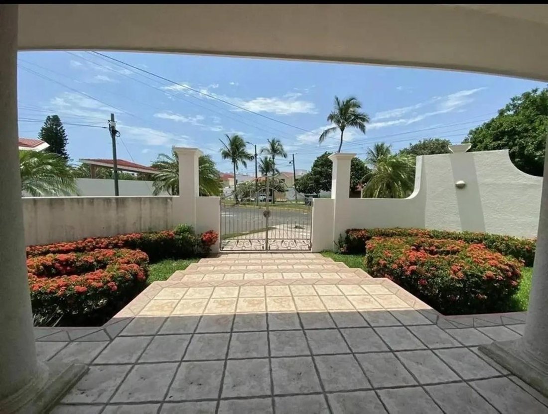 House in Boca del Río, Veracruz, Mexico 1 - 18110191
