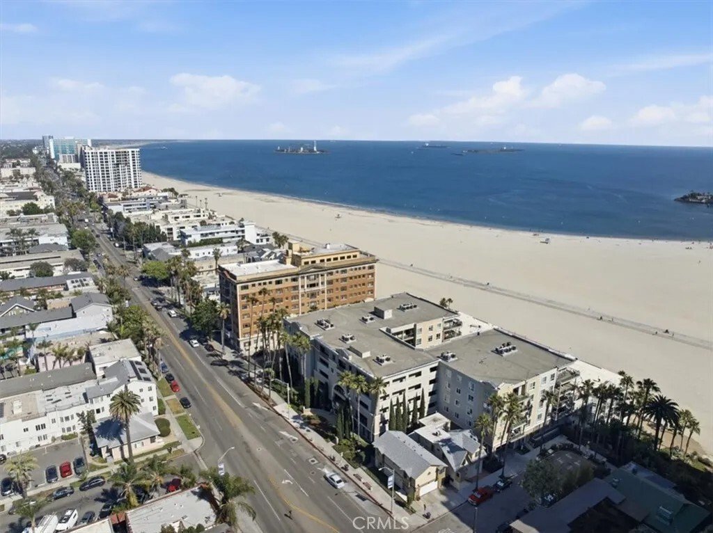Condo in Signal Hill, California, United States 4 - 18112886