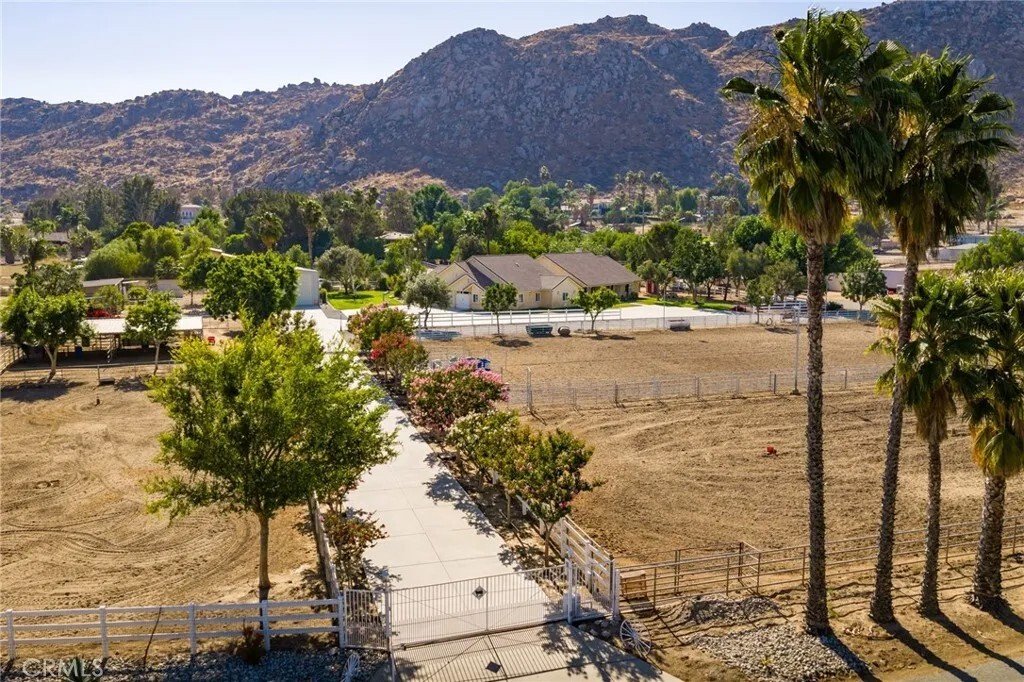 House in Hemet, California, United States 2 - 18112824