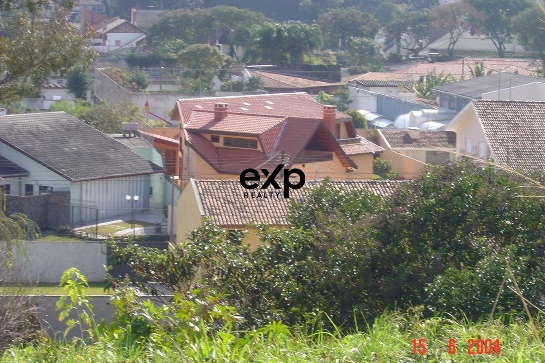 House in Curitiba, State of Paraná, Brazil 1 - 18114256