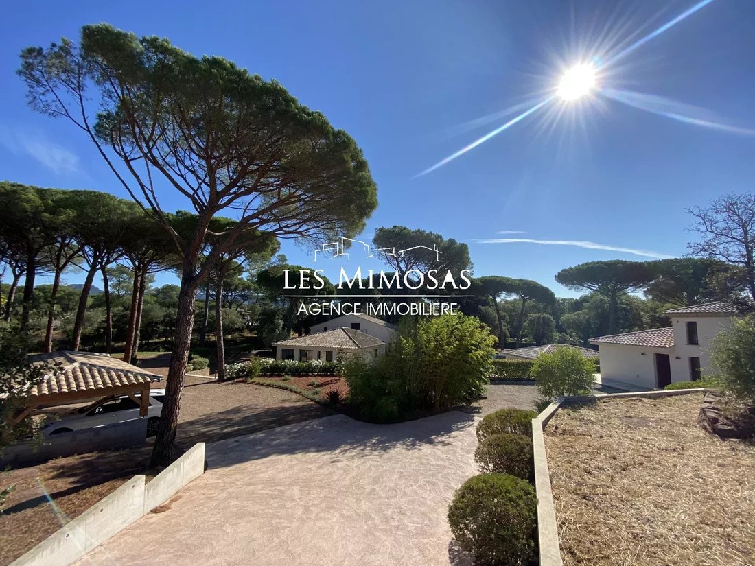 Estate in La Bouverie, Roquebrune-sur-Argens, France 1 - 18114955