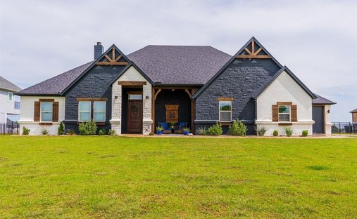 House in Azle, Texas, United States 1
