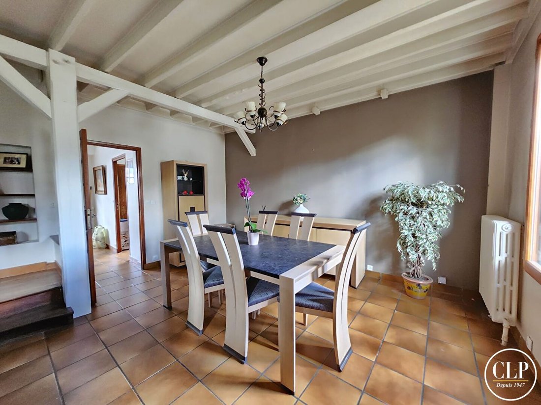 House in Neuilly-Plaisance, Ile-de-France, France 2 - 18113471
