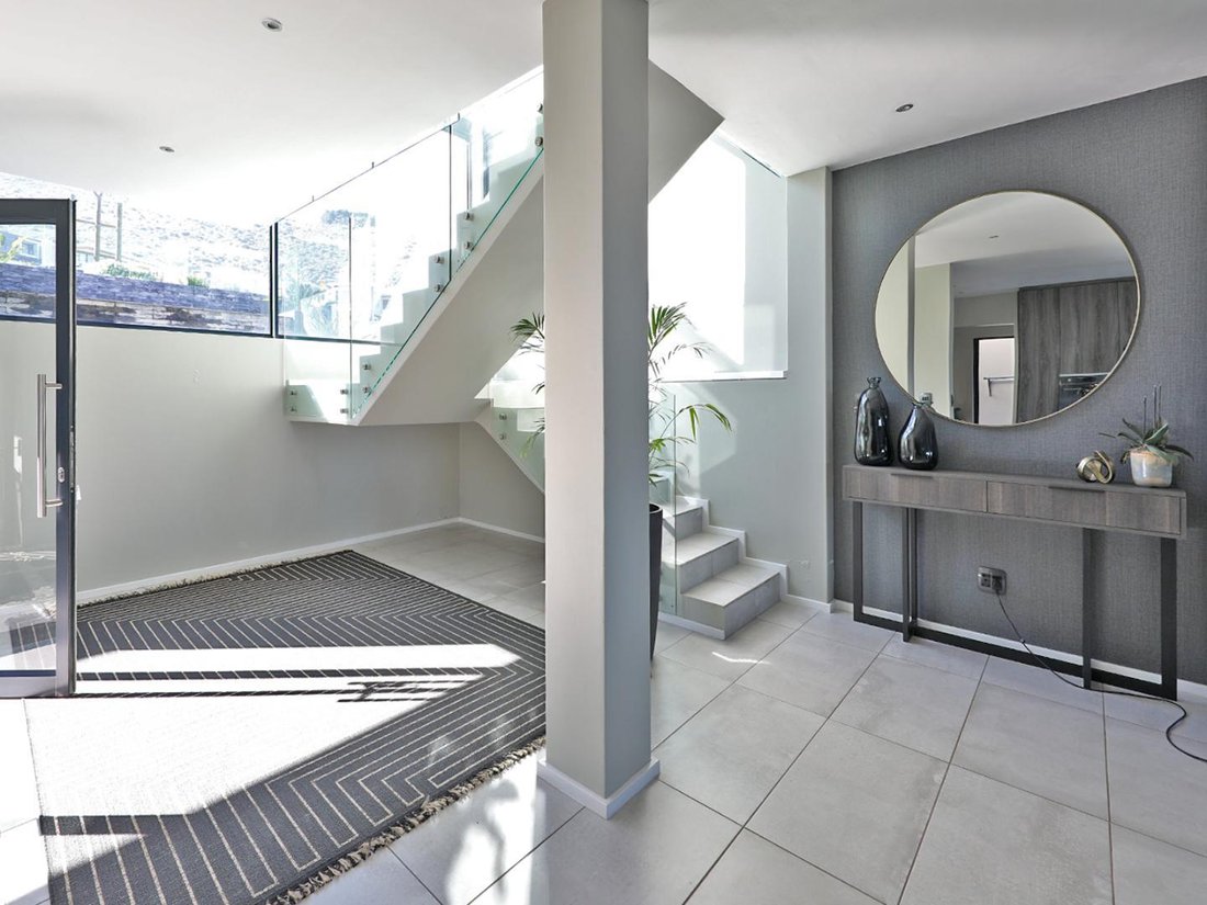 House in Western Cape, South Africa 2 - 18114522