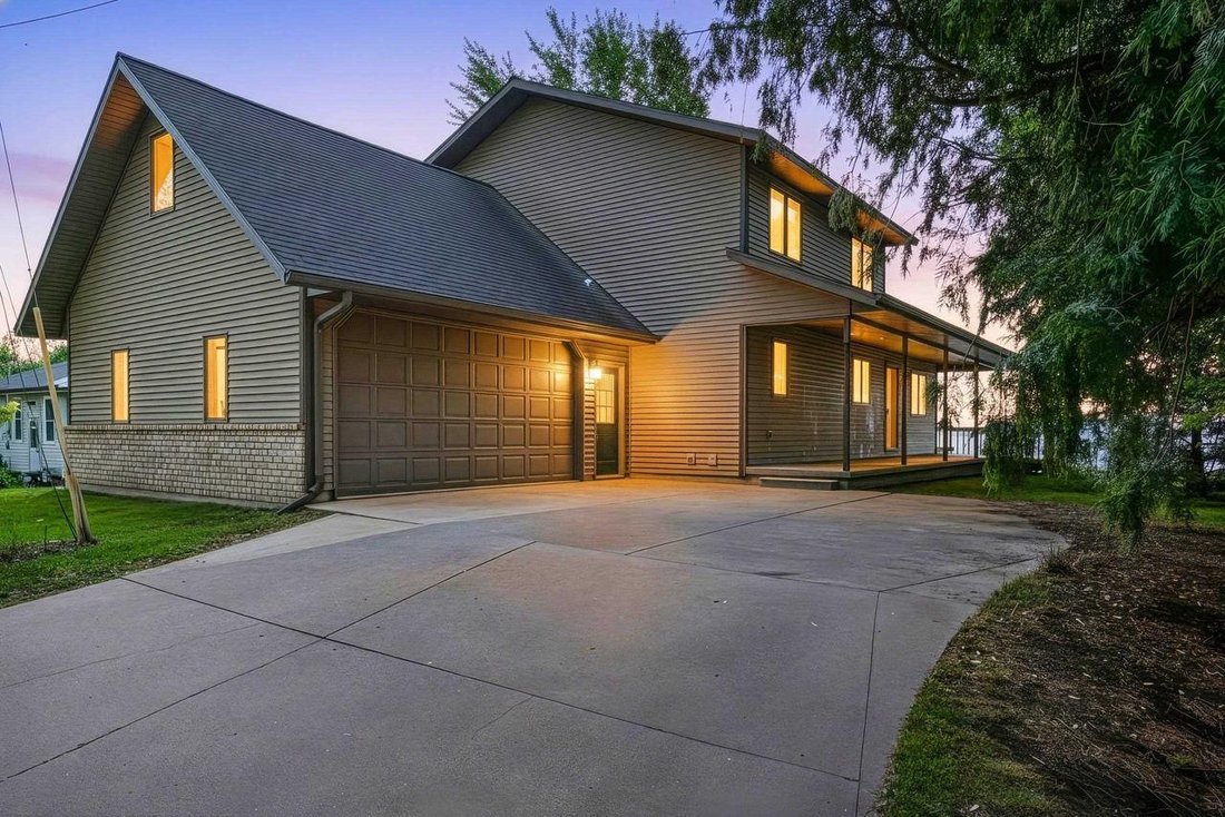 House in Shawano, Wisconsin, United States 2 - 18112584