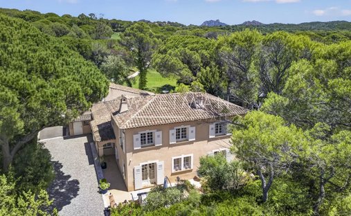 Villa in Valescure-Vaulongue-Clair Bois-Vallon Suveret, Saint-Raphaël, France 1