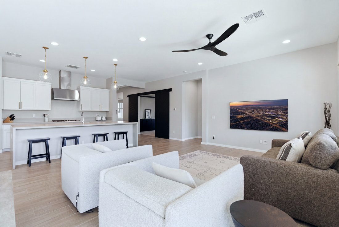Phoenix, Arizona, United States 5 - 18109937