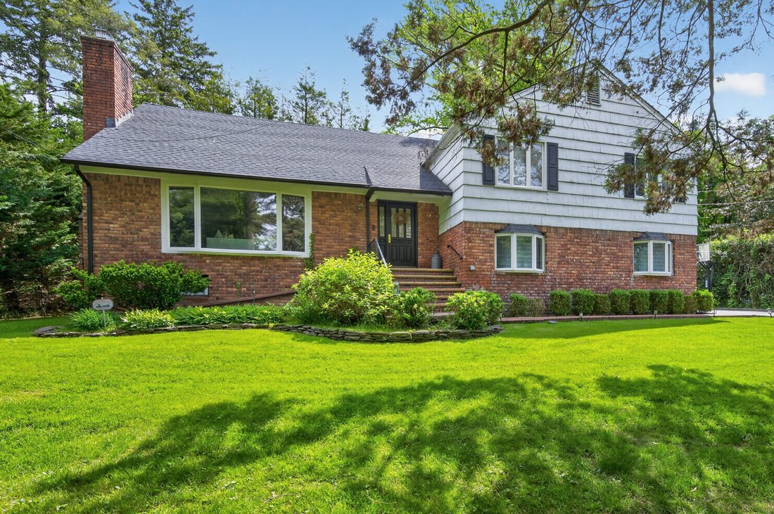 House in Roslyn Estates, New York, United States 1 - 18111711