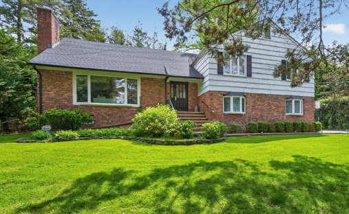 House in Roslyn Estates, New York, United States 1