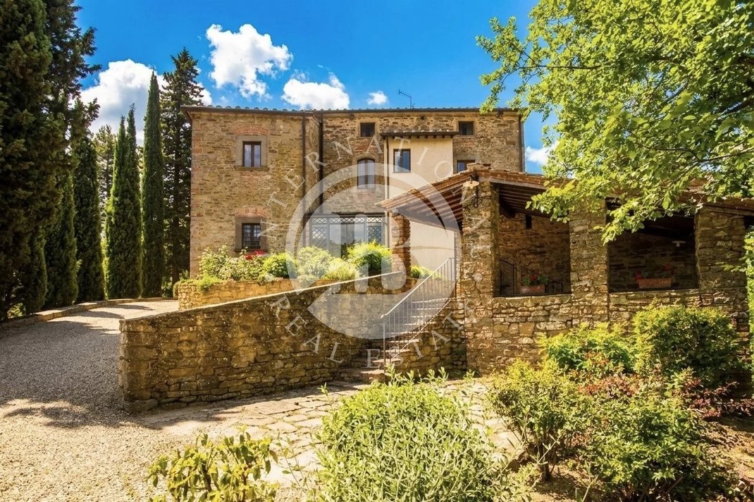 Estate in Castiglion Fiorentino, Tuscany, Italy 5 - 18110622