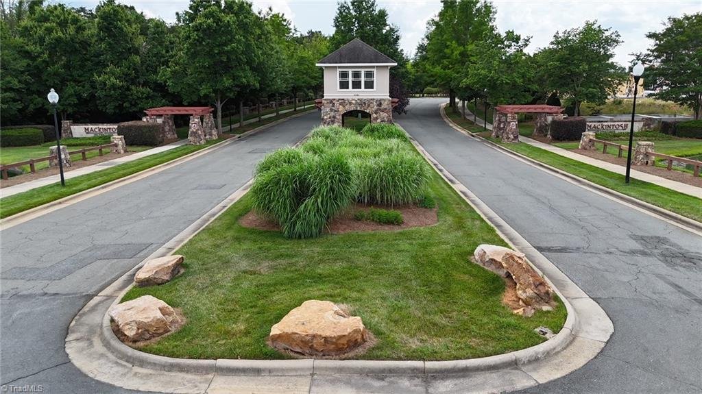 House in Elon, North Carolina, United States 4 - 18112836
